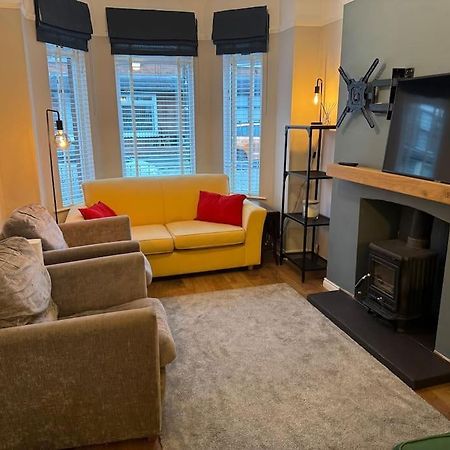 Stylish, Spacious And Central 4 Bedroom House Belfast Buitenkant foto